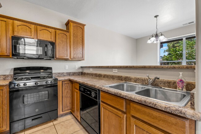 Building Photo - 1488 S Noelle Ln