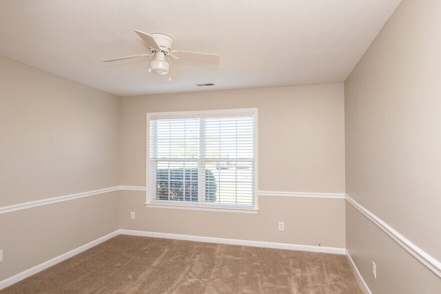 Building Photo - 3407 Wellington Pl