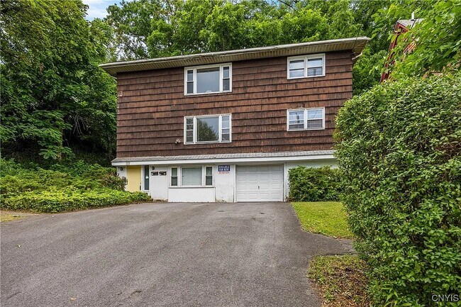 Primary Photo - Ackerman Ave