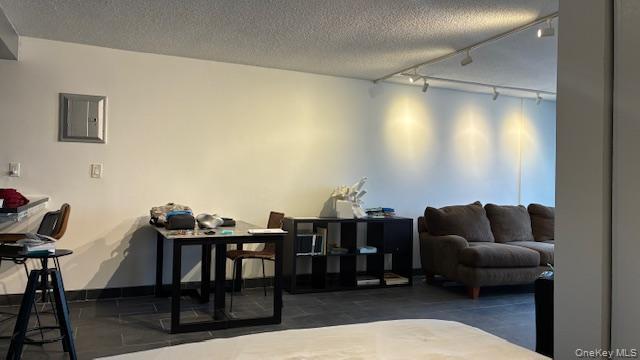 Building Photo - 150-38 Union Tpke Un