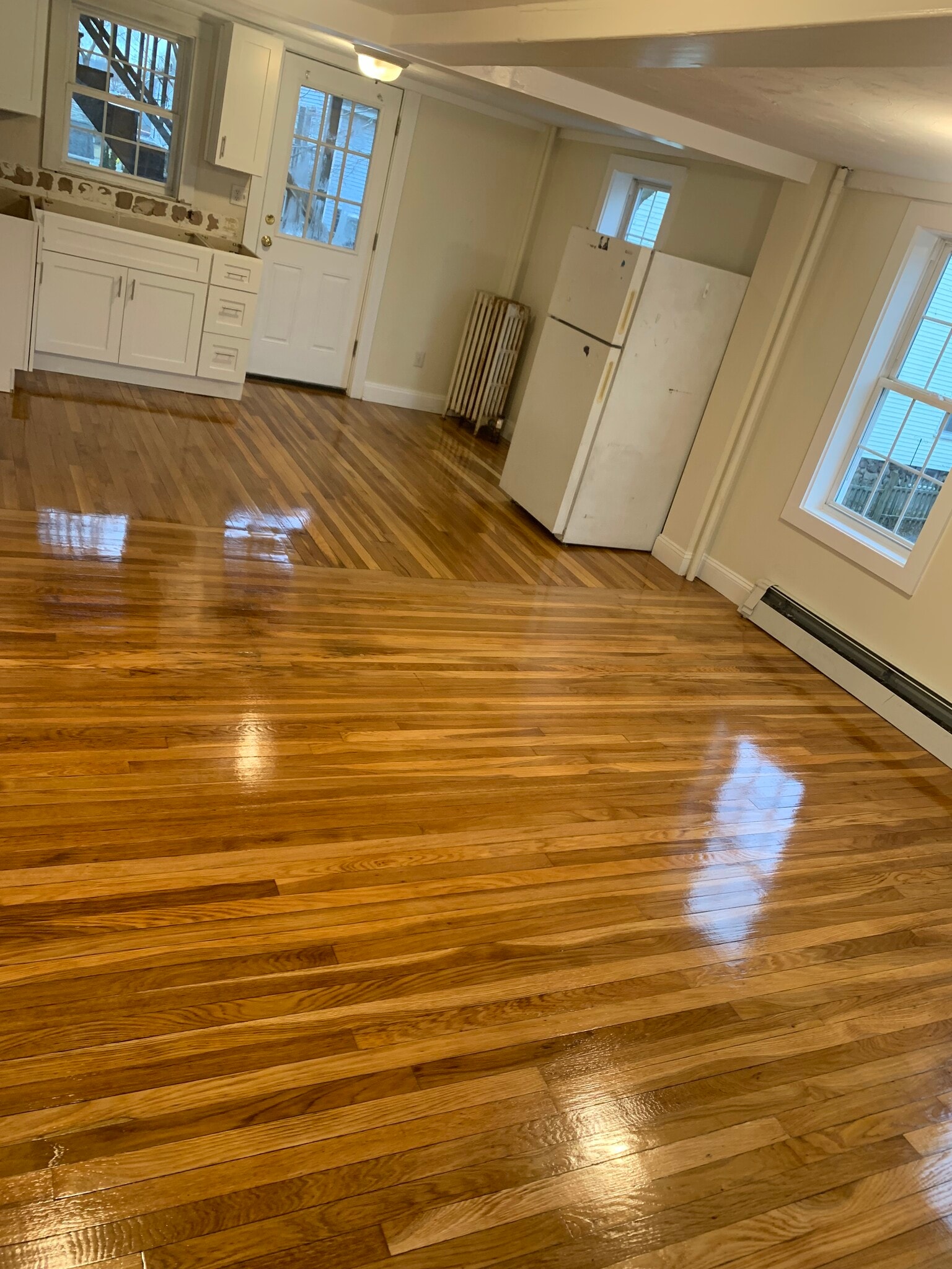 Building Photo - 71 Hale St