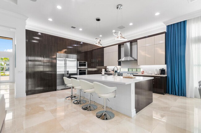 Building Photo - 17297 Ponte Chiasso Dr