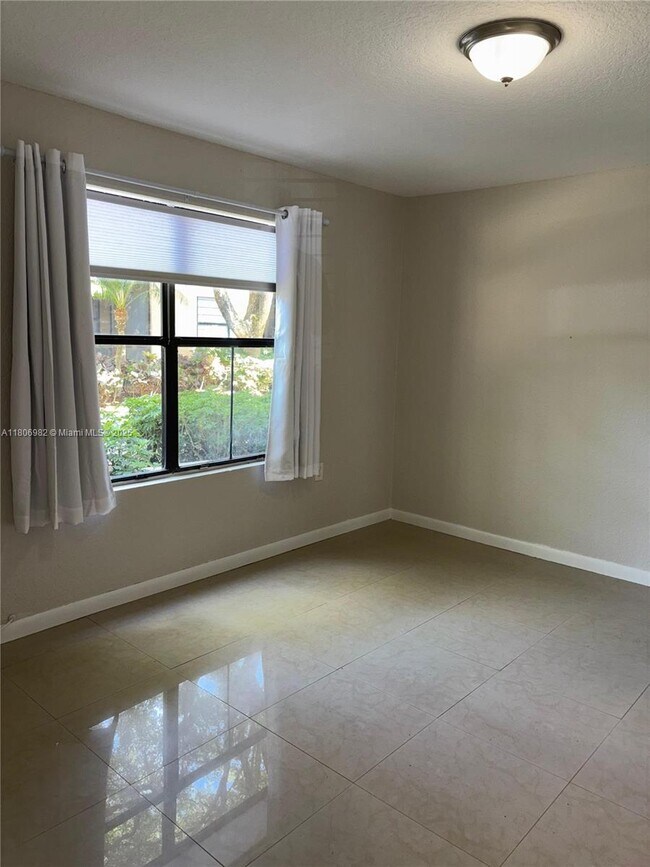Building Photo - 15591 SW 105th Terrace