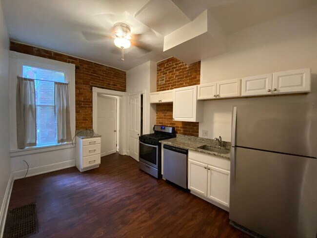 Building Photo - 56 W McMillan St