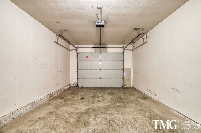 Building Photo - Pachl10