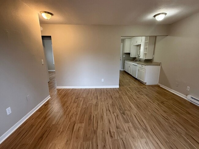 Building Photo - Now renting 2 bedroom House