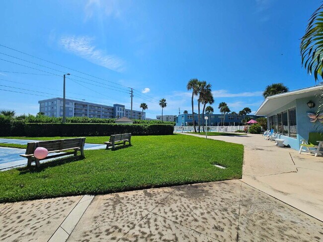 Building Photo - Satellite Beach Salt Life