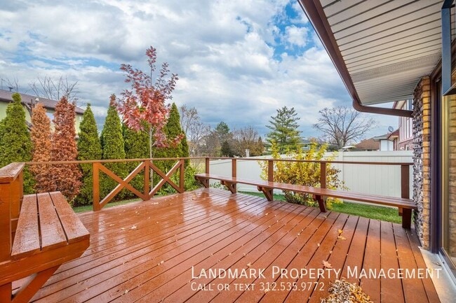 Building Photo - 409 Sara Ave