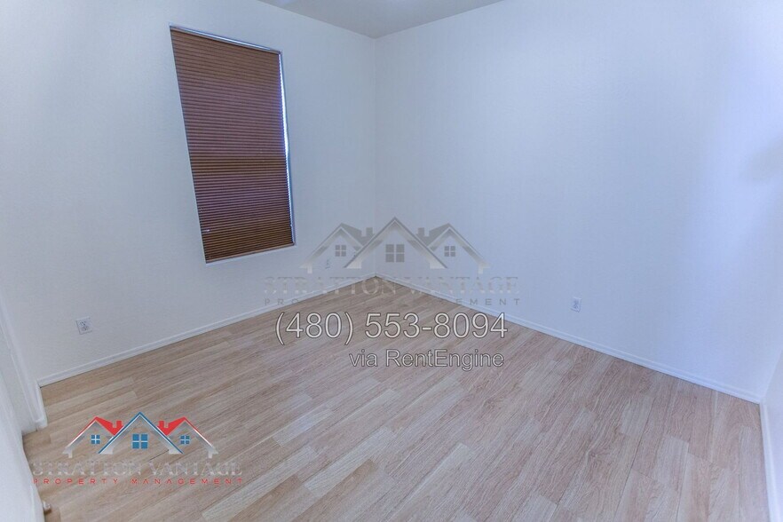 Building Photo - 42322 W Lunar St