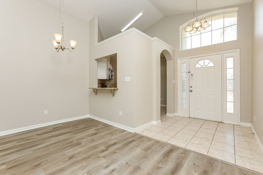 Building Photo - 7920 Oakstone Ct