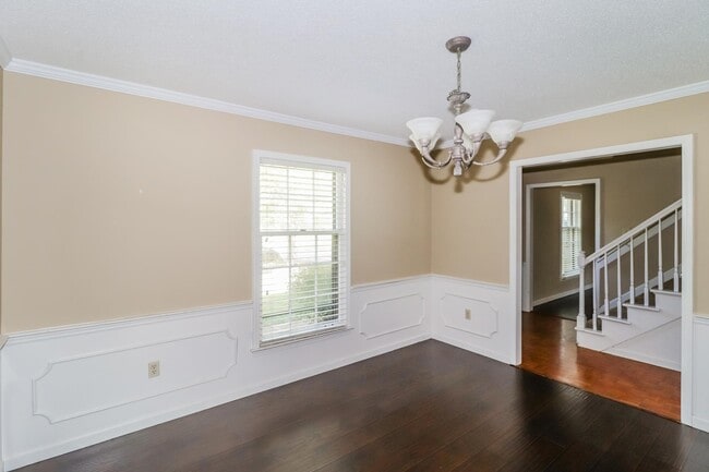 Building Photo - 7961 Elm Leaf Dr