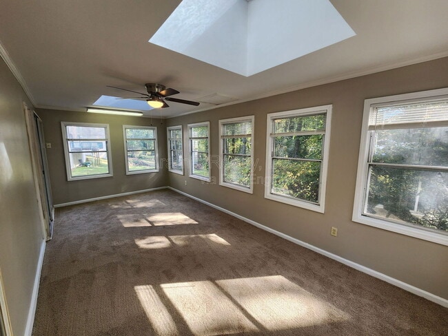 Building Photo - 1366 Heritage Glen Dr