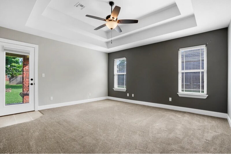 Building Photo - 808 Herron St