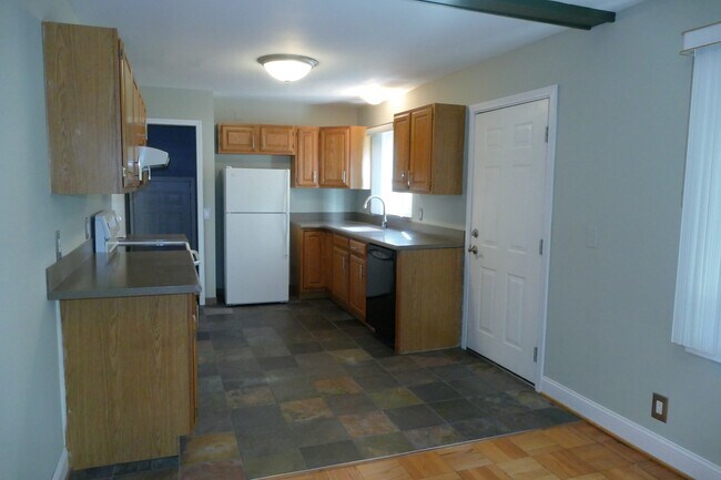 Building Photo - Royal Oak Two Bedroom / One Bathroom Brick Ranch on Large Fenced Lot