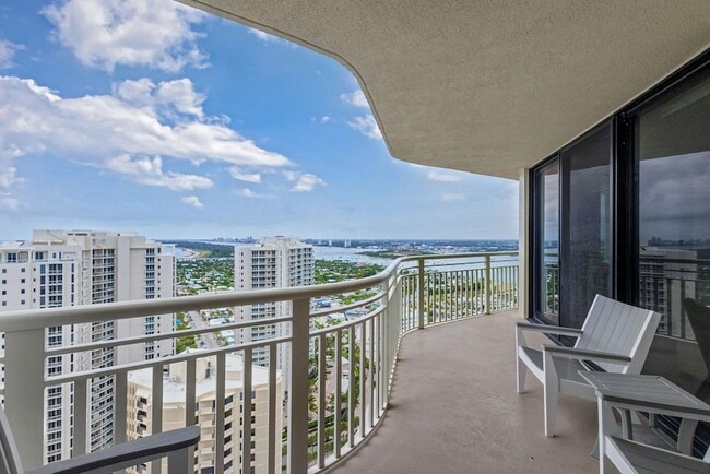 Building Photo - 3000 N Ocean Dr