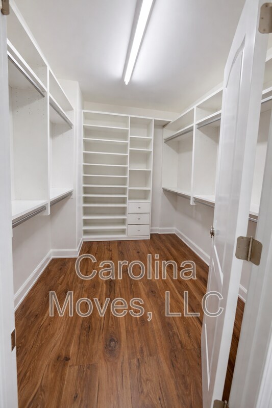 Building Photo - 314 Park Ridge Cir