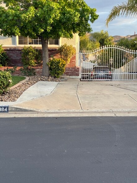 Off street parking spot - 29984 Big Range Rd