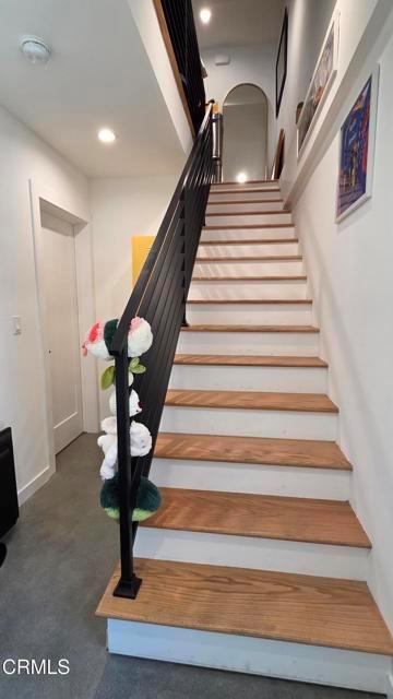 Building Photo - 2327 Langdale Ave