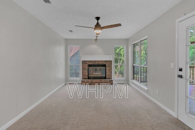 Building Photo - 1152 White Mountain Ln