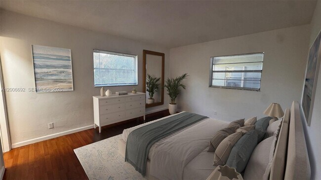 Building Photo - 1522 NE 34th Ct