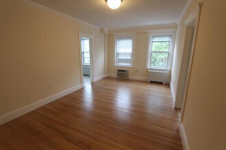 Building Photo - 3.0 bedroom in Cambridge Massachusetts 02138