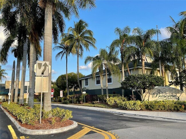 Building Photo - 8739 NW 39th St