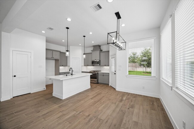 Building Photo - 12946 Rio Mariano Ln