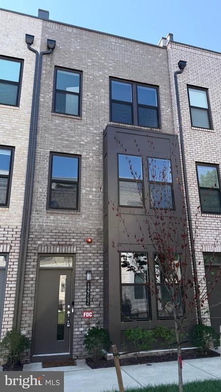 Building Photo - 12742 Verdant Wy