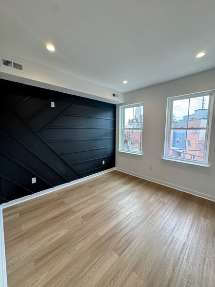 Building Photo - 2539 Grays Ferry Ave
