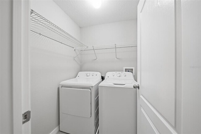 Building Photo - 1720 Ivory Goose Pl