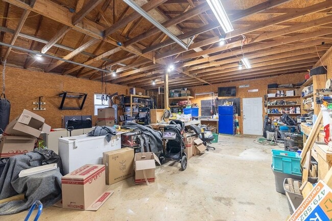 Building Photo - 12840 Ruby Rd
