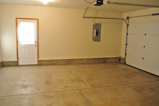 Building Photo - Beautiful 3-Bedroom Home In SW Corvallis