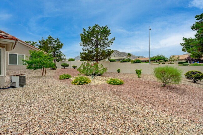 Building Photo - 2613 Breakers Creek Dr