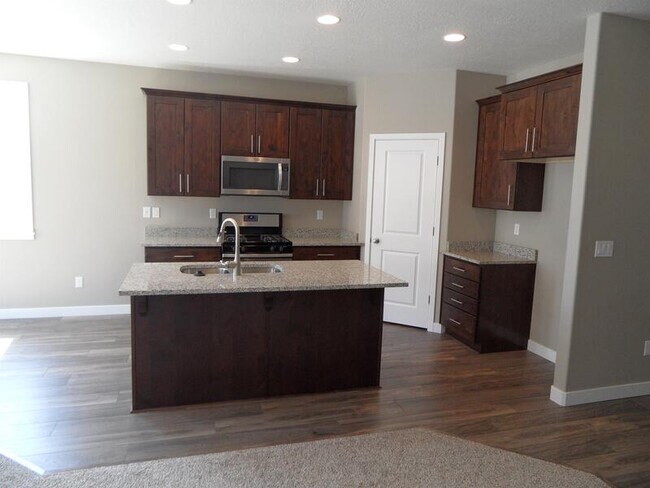 Building Photo - 797 Tamsin Ct