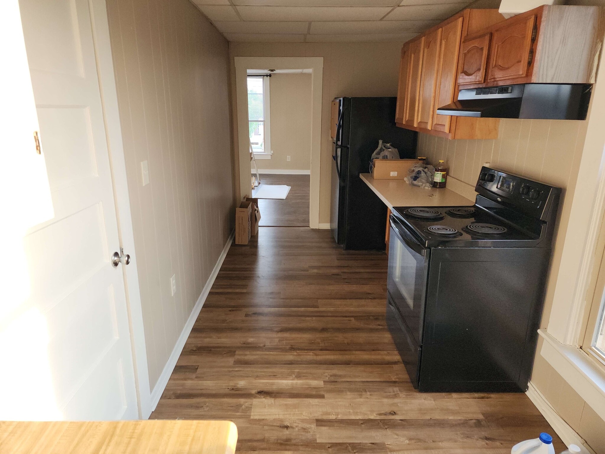 Kitchen 2 - 102 Vermillion St