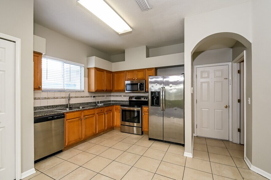 Building Photo - 10907 Hoffner Edge Dr
