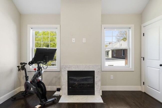 Building Photo - 265 Jackson St