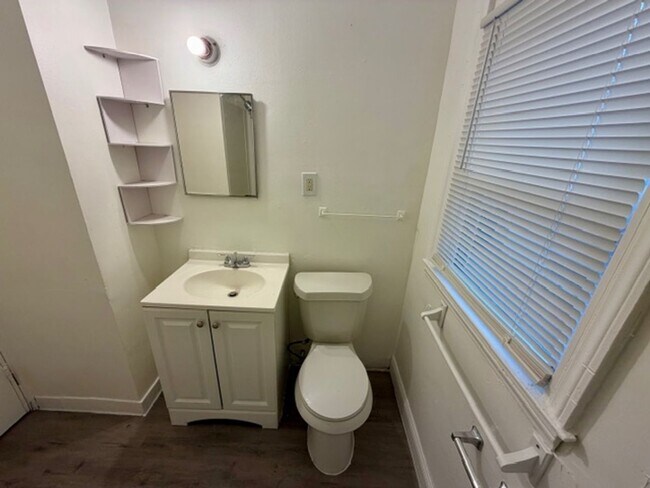 Building Photo - For Lease: Totally Updated 3 Bedroom 1 Bath Welcome Section 8 Call 313-429-3244 KPM Detroit