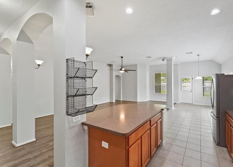 Building Photo - 31030 Imperial Walk Ln