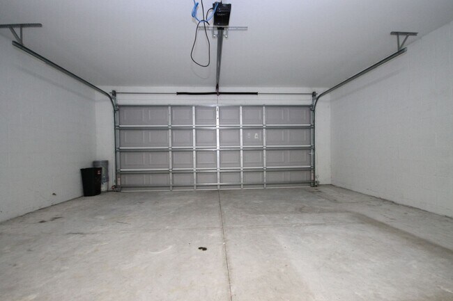 Building Photo - Charming 3-Bedroom Home with Pets Welcome in Ocala