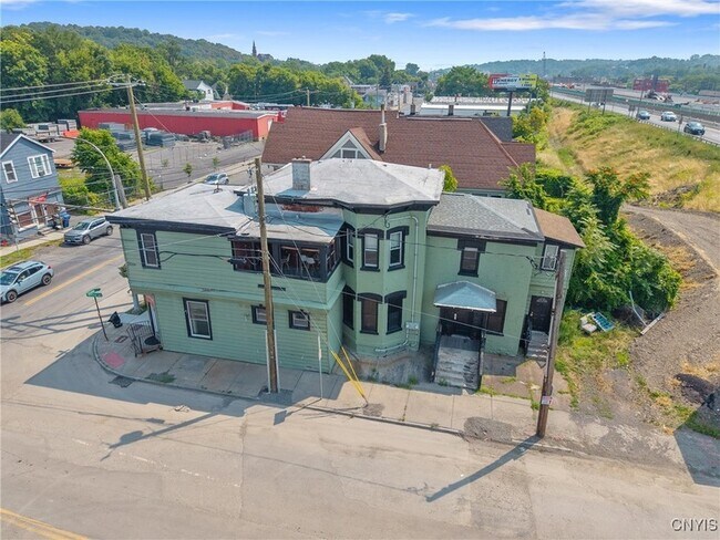 Building Photo - 600 Burnet Ave