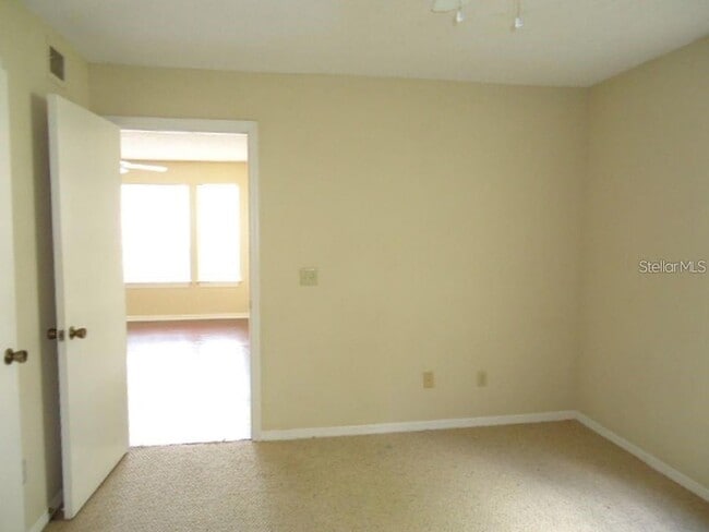 Building Photo - 1037 S Hiawassee Rd