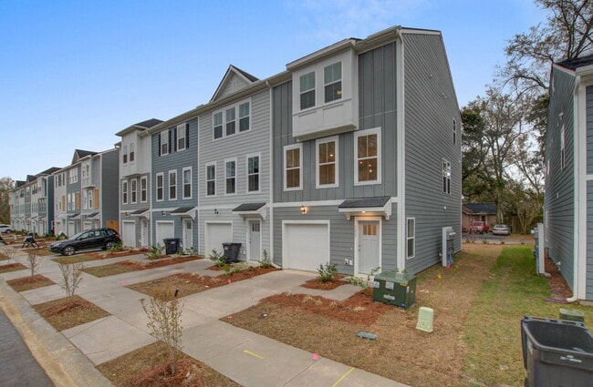 Building Photo - 1237 Tice Ln