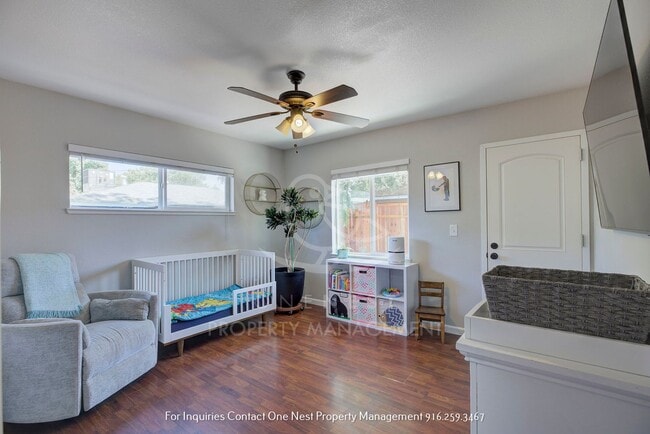 Building Photo - Great Tahoe Park home, 3 bedroom with 1 ba...