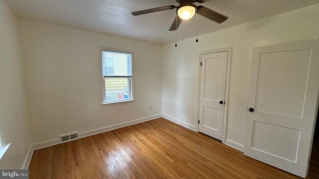 Building Photo - 436 Westshire Dr