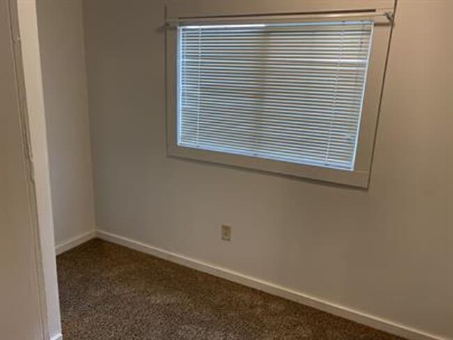 Building Photo - Fortuna 1 bedroom home