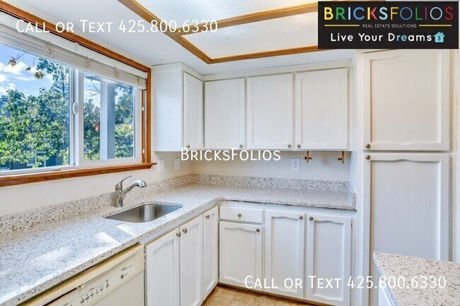 Building Photo - 820 Cady Rd