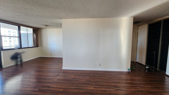Building Photo - 280 Marin Blvd