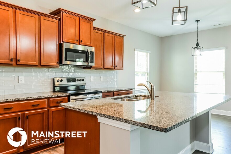 Building Photo - 96 Longo Ln