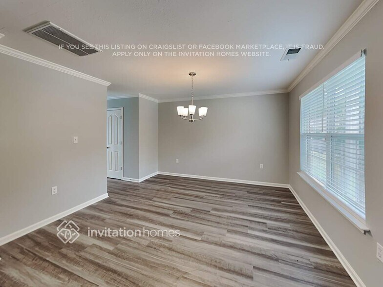 Building Photo - 10611 River Hollow Ct
